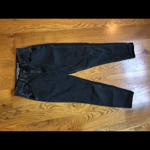 Black mom jeans. American Eagle.